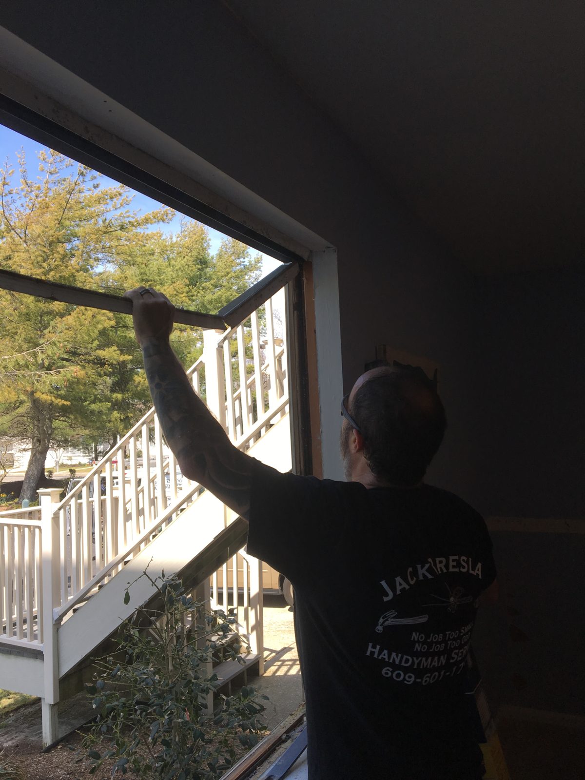 Window sash adjustment